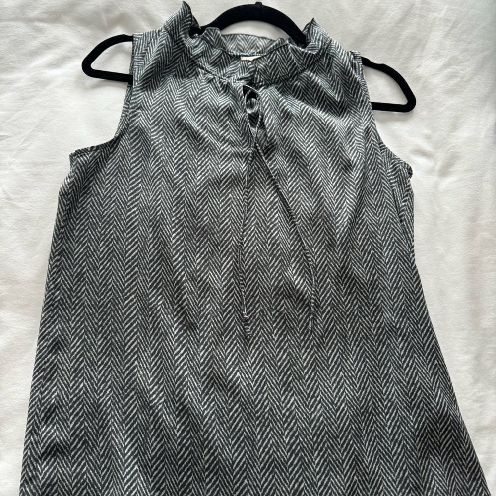 J Crew sleeveless black and cream poly top, size 2